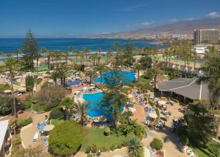 Luxury Hotels in Playa de las Americas (Tenerife) near Playa de Las Vistas