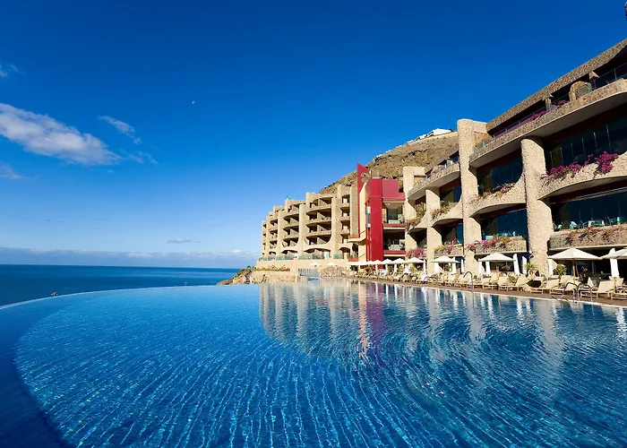 Luxury Hotels in Puerto Rico (Gran Canaria) near The Market Puerto Rico