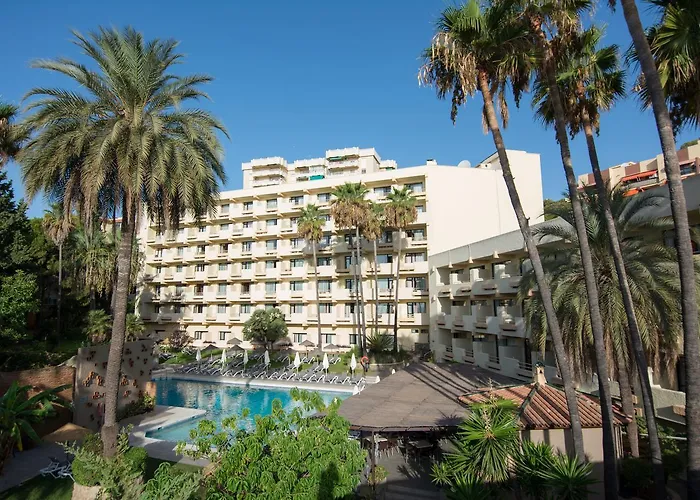 Luxury Hotels in Torremolinos near Plaza de Andalucia